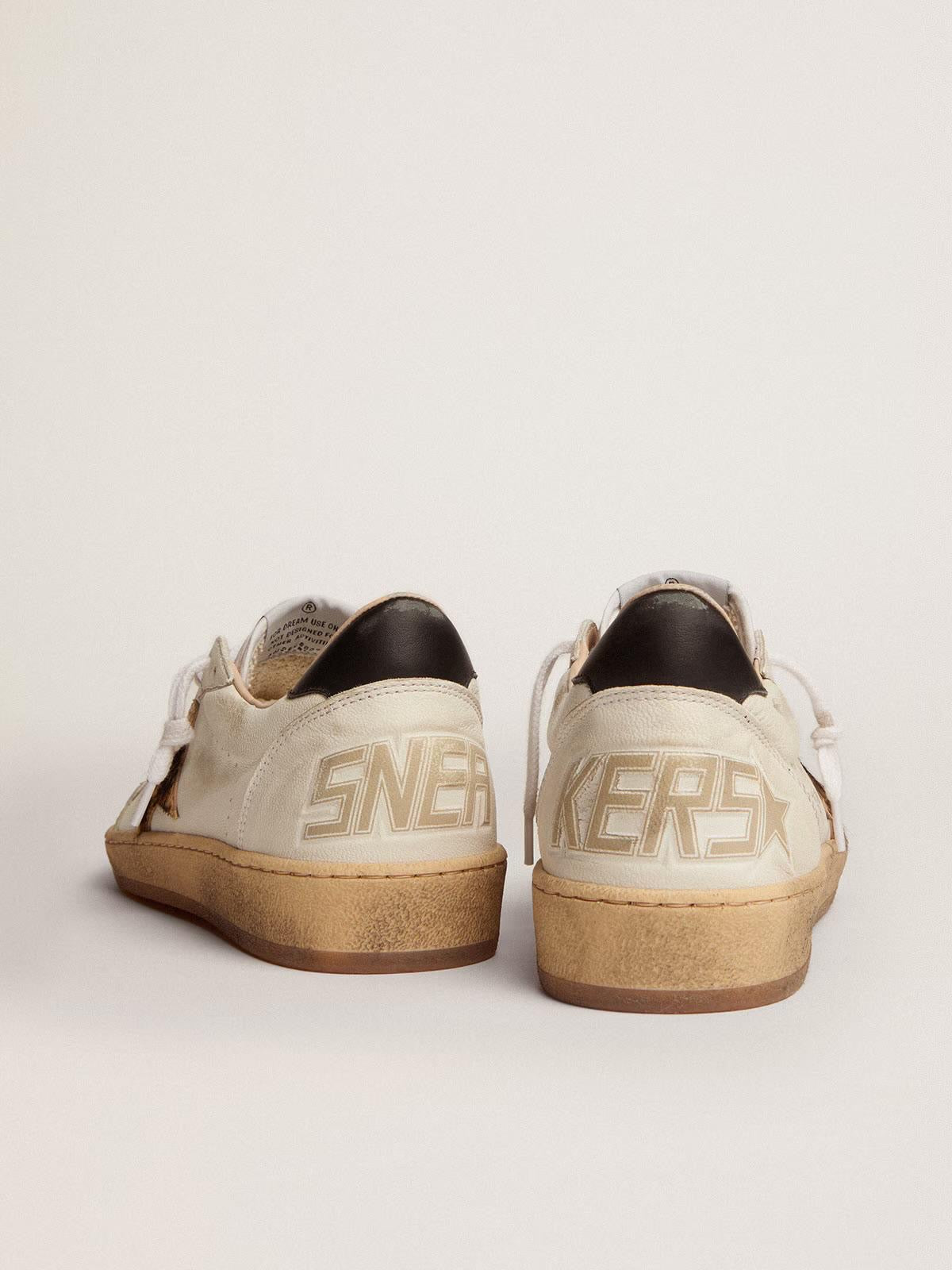 Ball Star avec étoile en cuir façon poulain léopard et contrefort noir - Golden Goose